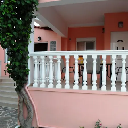 Apartamento Omorfi Poli 120 Sqm