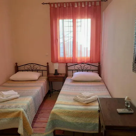 Omorfi Poli 120 Sqm Nafplio