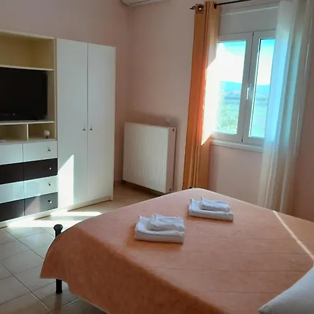Omorfi Poli 120 Sqm