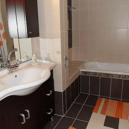 Omorfi Poli 120 Sqm Nauplion