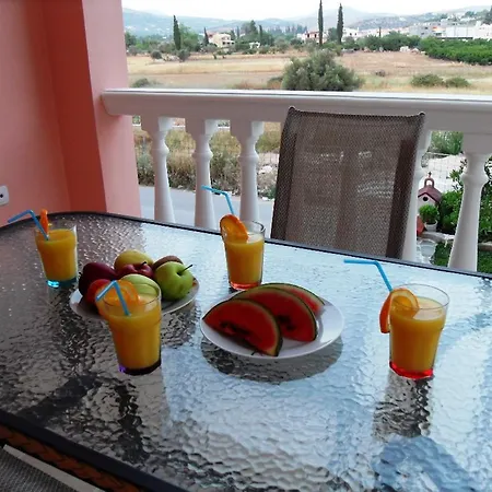 Apartment Omorfi Poli 120 Sqm *