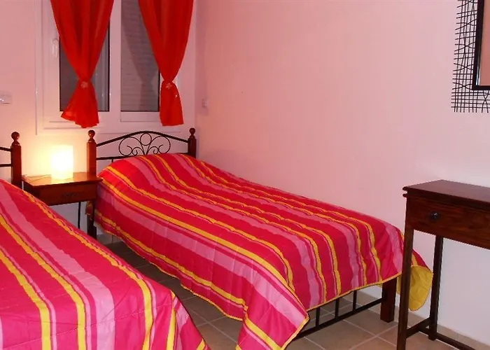 Omorfi Poli 120 Sqm Lägenhet *