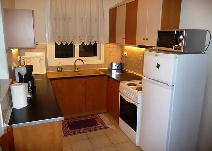 Omorfi Poli 120 Sqm Lägenhet *