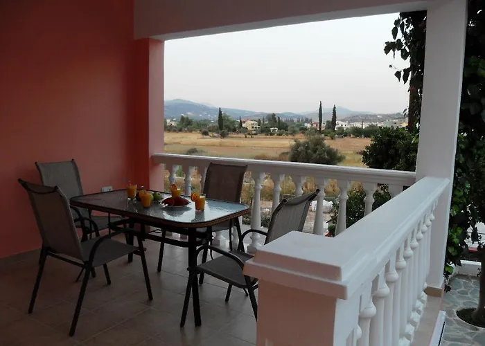 Omorfi Poli 120 Sqm Apartamento Náuplia